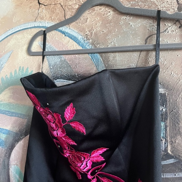 Jessica McClintock Gunne Sax Vintage Black Satin Floral Embroidered Forma Gown - Picture 4 of 12